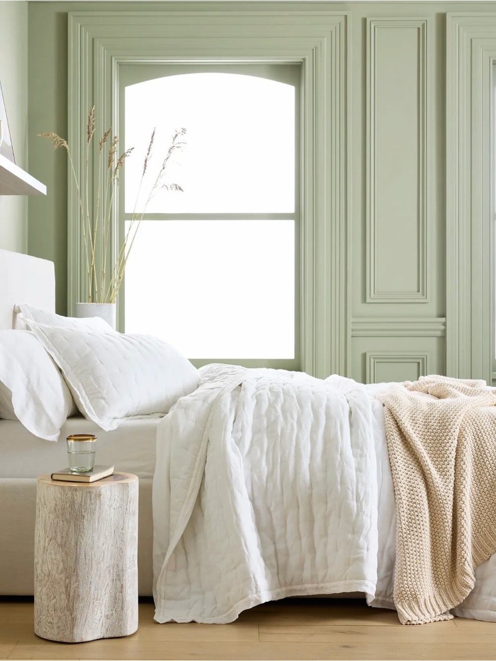 Quince White %European Linen Dream Quilt brand new